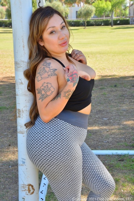 460px x 690px - Chubby Clothed Leggings Porn Pics & Nude Pictures - BustyPics.com